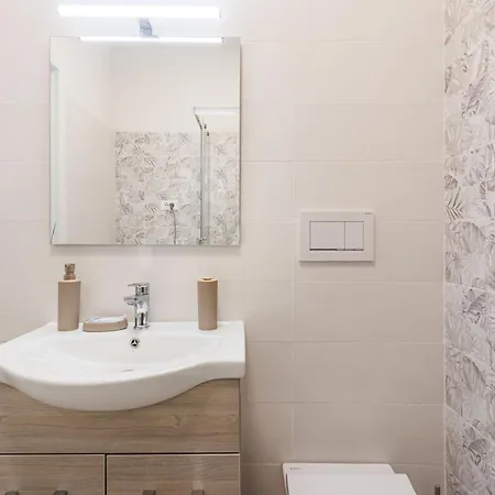 Apartman Bellaria Palace - Near The Of Ferrari