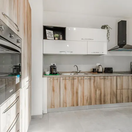 公寓 Bellaria Palace - Near The Of Ferrari 摩德纳