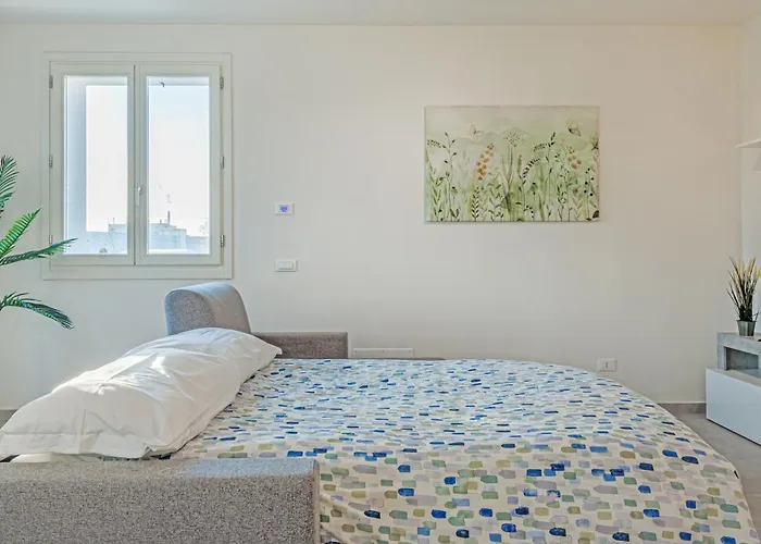 Bellaria Palace - Near The Of Ferrari By Movebnb Apartman *